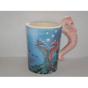 Mug anse hippocampe par LISA PARKER